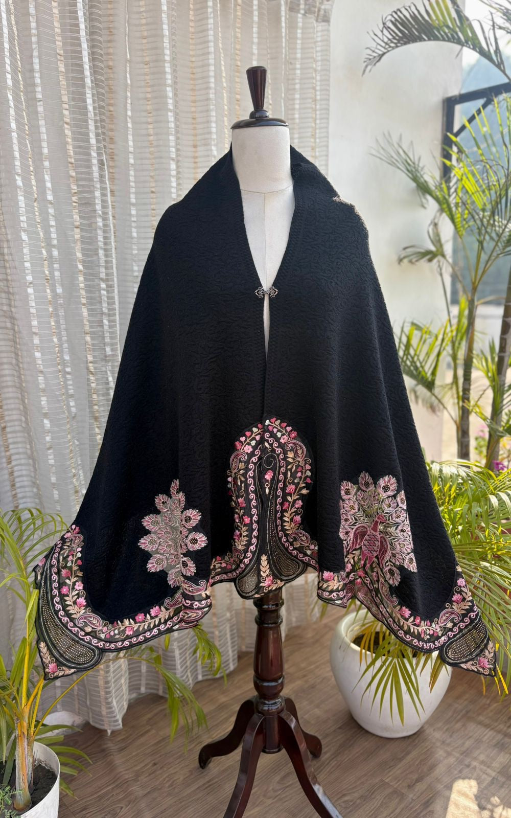Pure Wool Knitted Shrug Shawl - Cutwork & Appliqué | Premium Ethnic Wear
