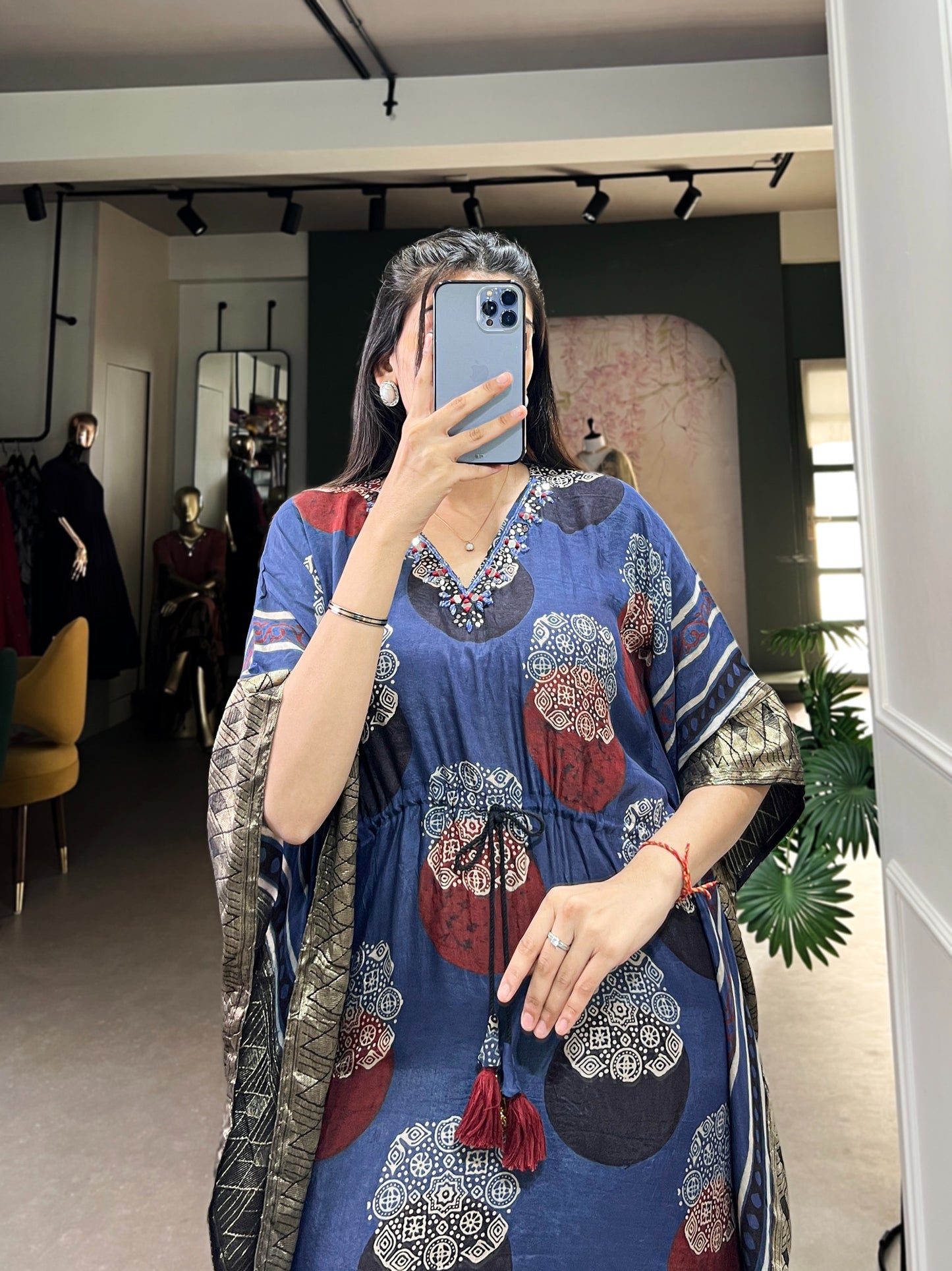 Pure Viscose Zari Border Kaftan