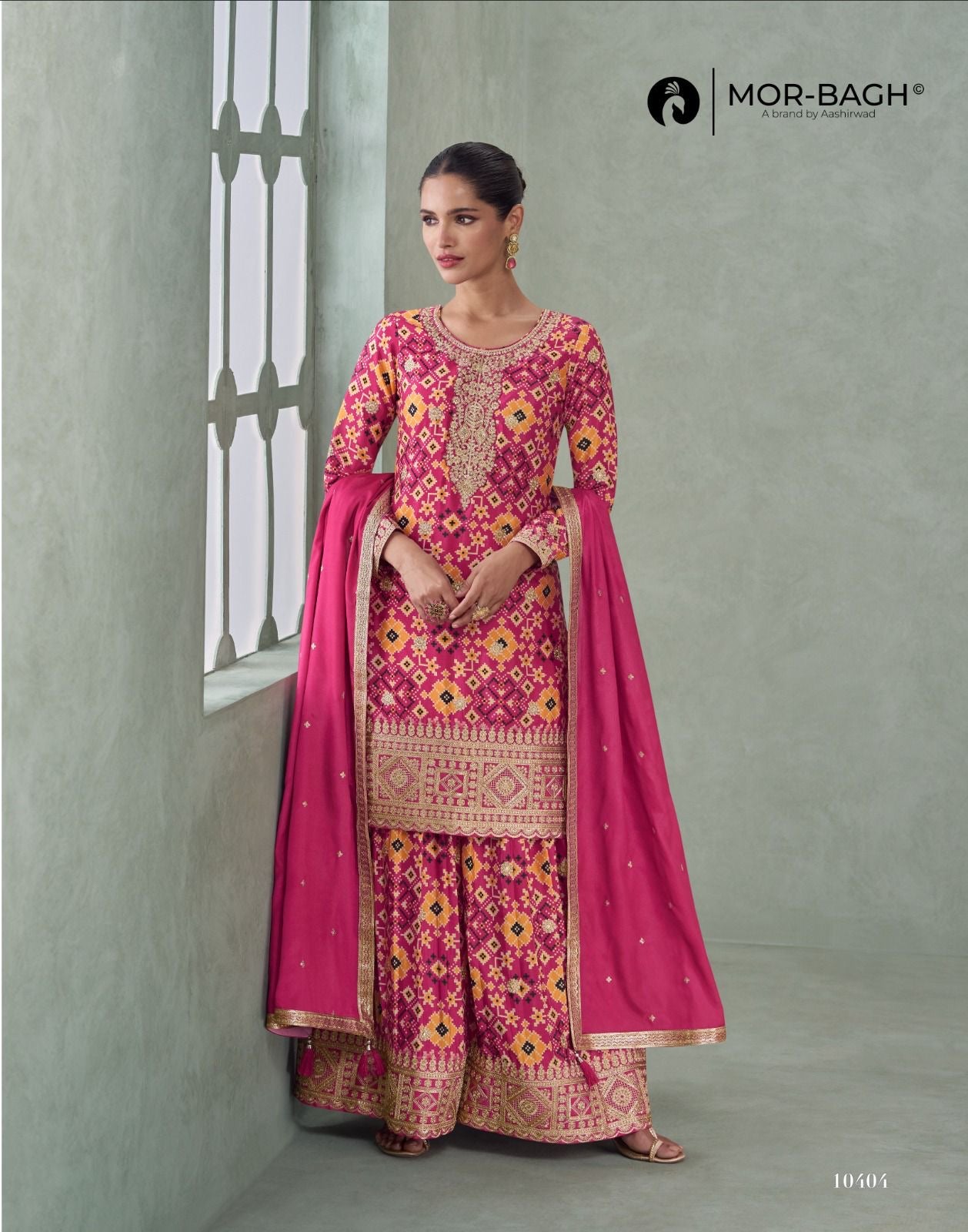Gold Zari embroidery Plazo Kurta set with band