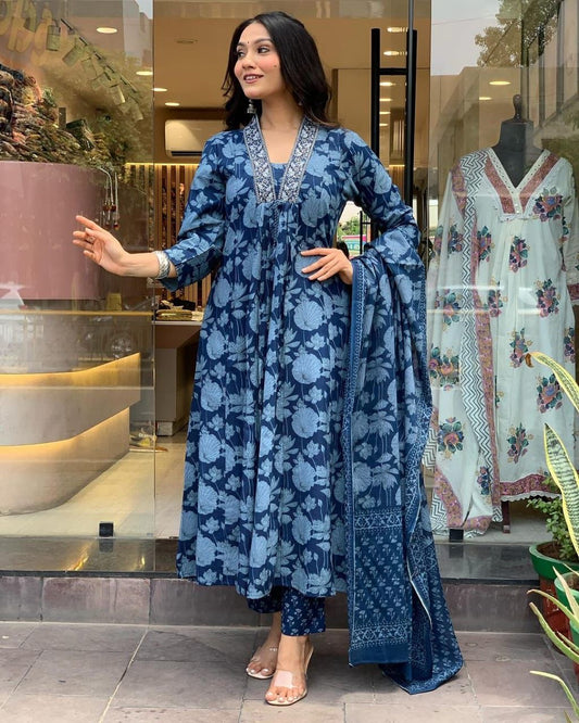 Vibrant floral print Kurta set