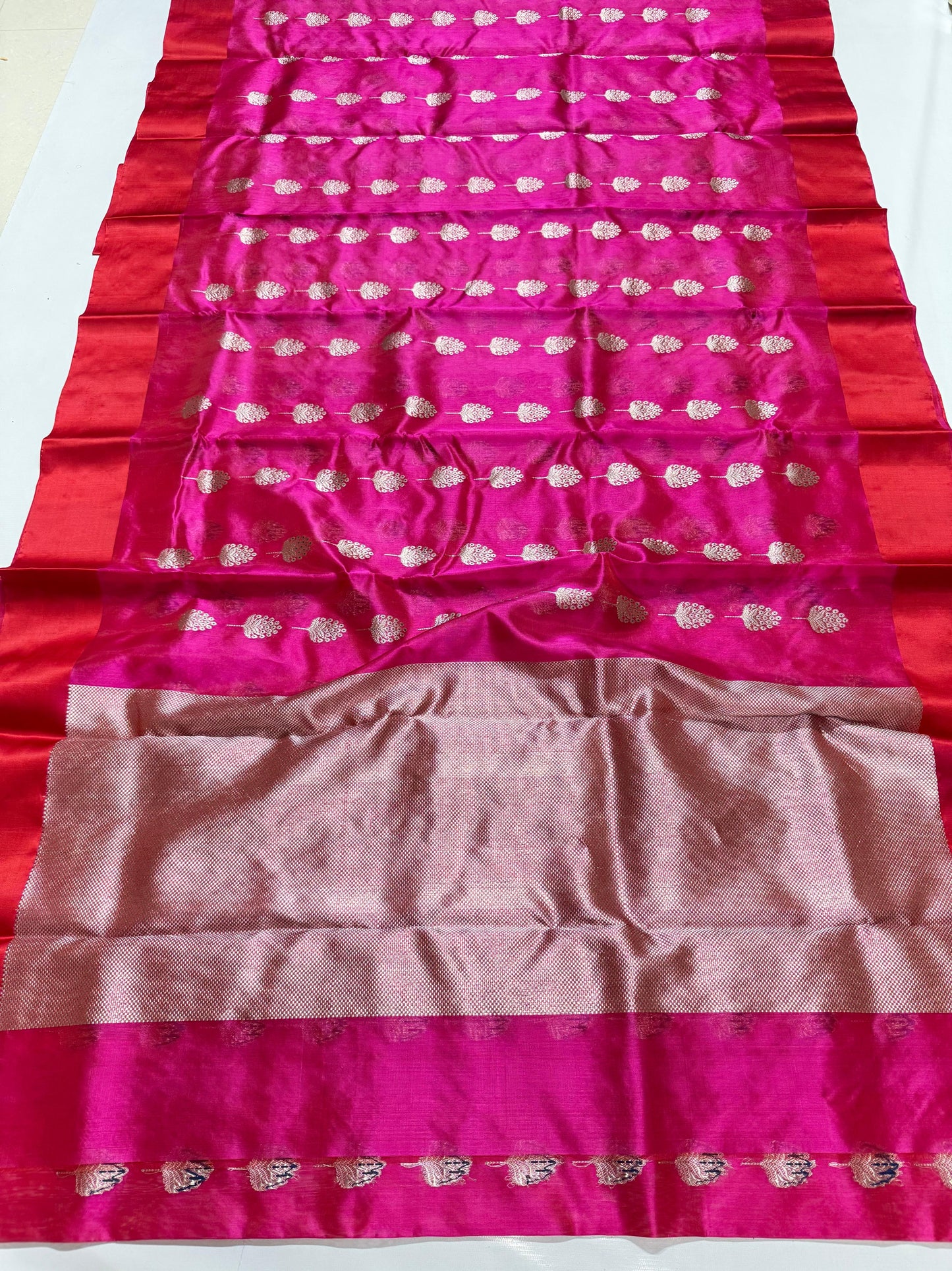 Fuchsia & Vermilion Zari Weave Chanderi Katan Silk Saree