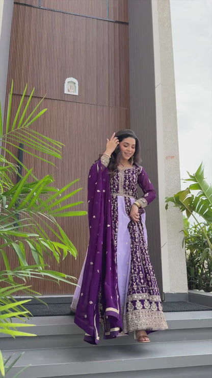 Elegant Traditionalist Anarkali Gown